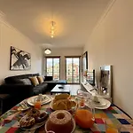 Modern 6 With Pool By Homing Apartment