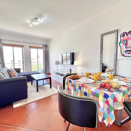 Modern 6 With Pool By Homing Apartamento Albufeira