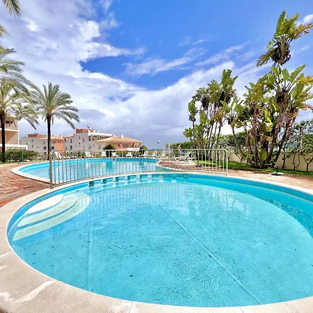 Modern 6 With Pool By Homing Apartment *