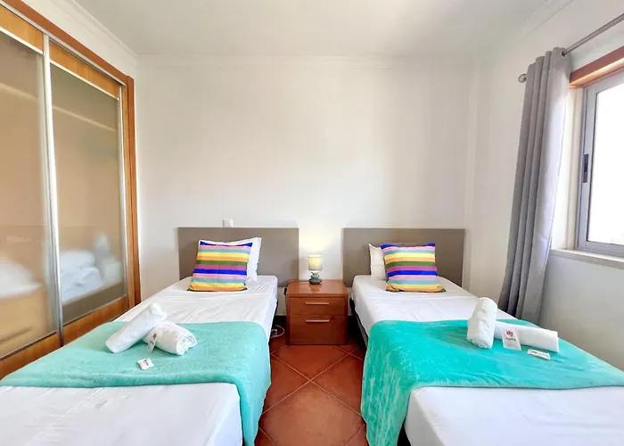 Modern 6 With Pool By Homing *