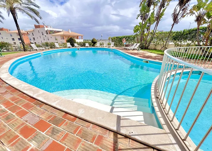 Modern 6 With Pool By Homing