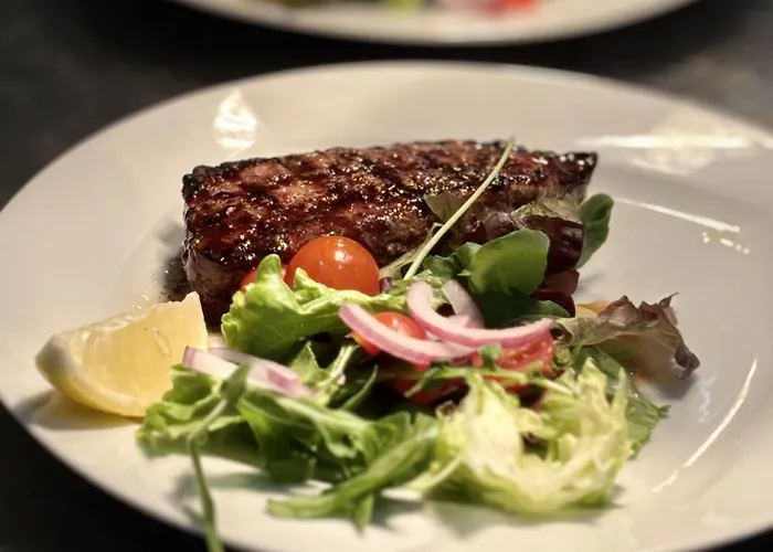 Modern 6 With Pool By Homing *